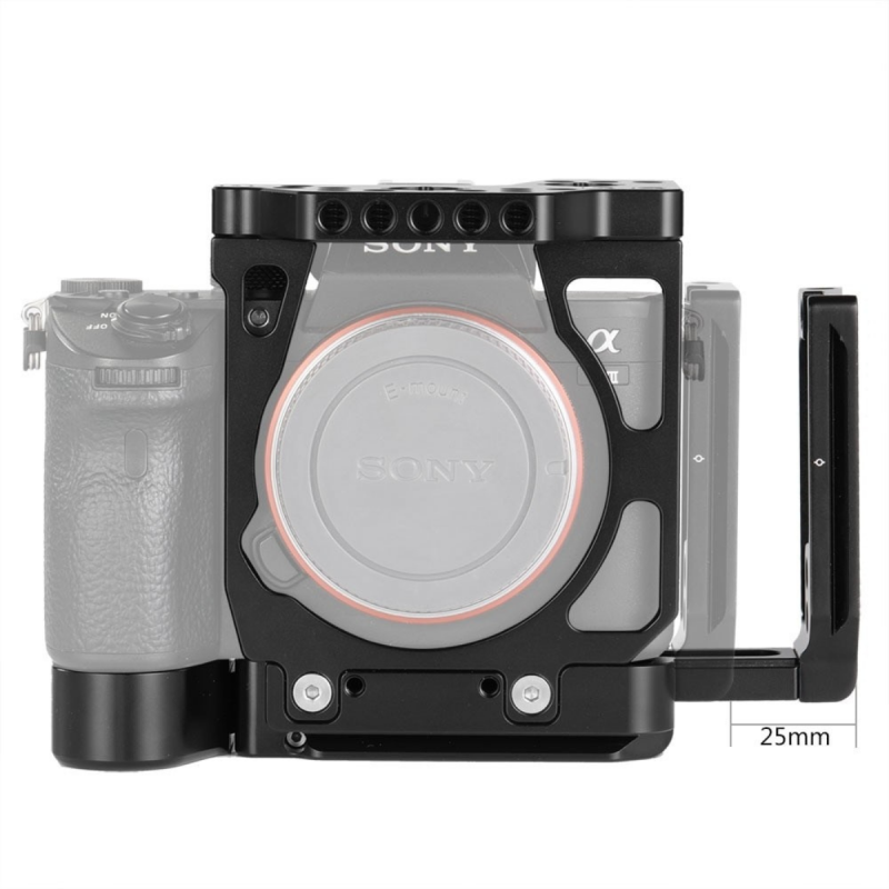 SmallRig CCS2236B Half cage with L-bracket for Sony A7III RIII