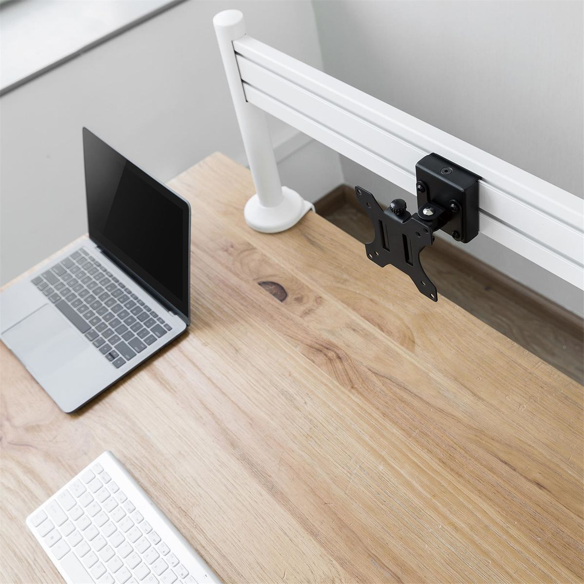 KIMEX - Kit rail de fixation Slatwall + 2 pieds de table + Support