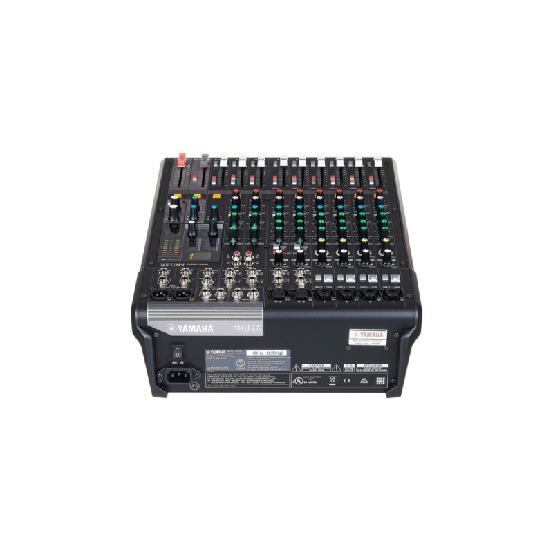 Yamaha 12 entrées, 6 Mic,  SPX, rack en option